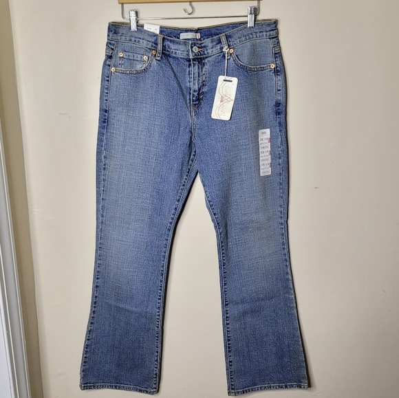 NWT Levi’s 515 Bootcut Jeans Women’s 12 Stretch Denim Medium Wash Classic - Picture 3 of 9